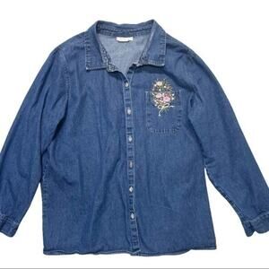 CW Classics Women’s Plus 1X Denim Button Down Shirt Floral Embroidered Pocket